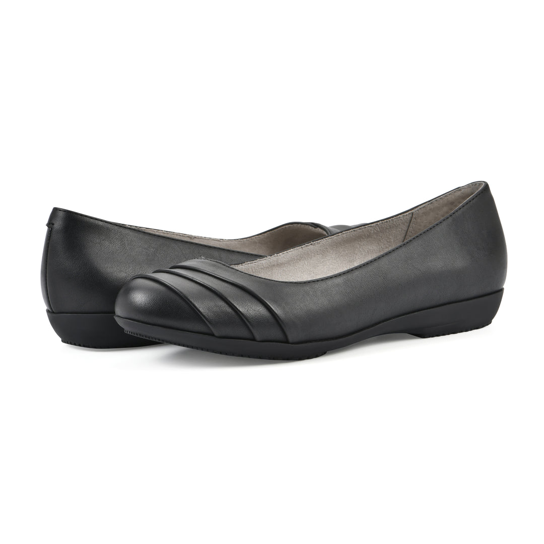 Clara Flat - Black