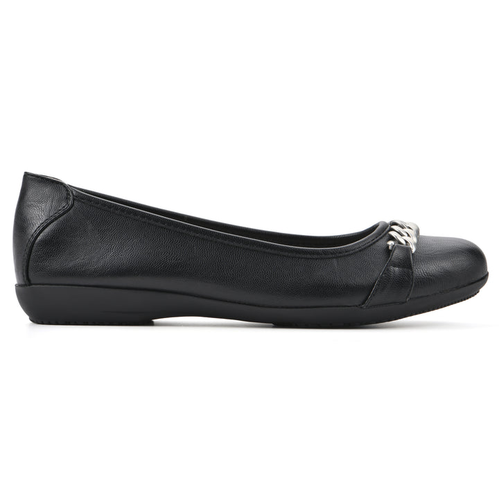 Charmed Flat - Black