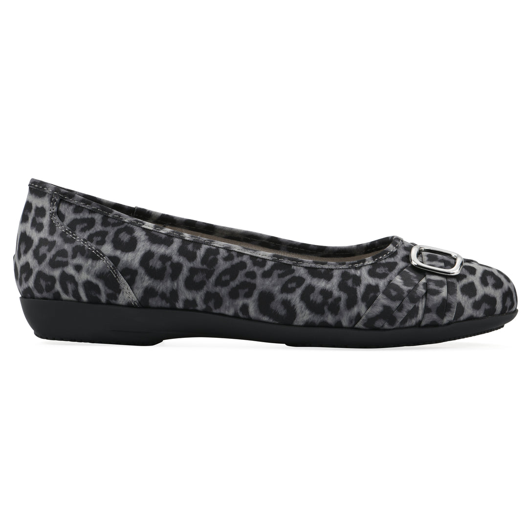 Calming Flat - Grey Leopard Nylon