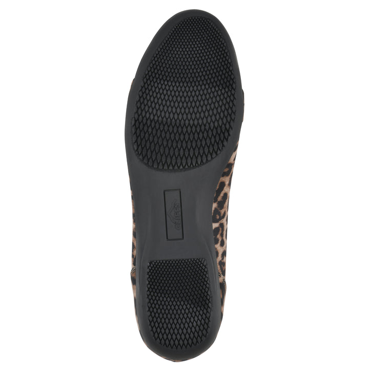 Calming Flat - Tan Leopard Nylon