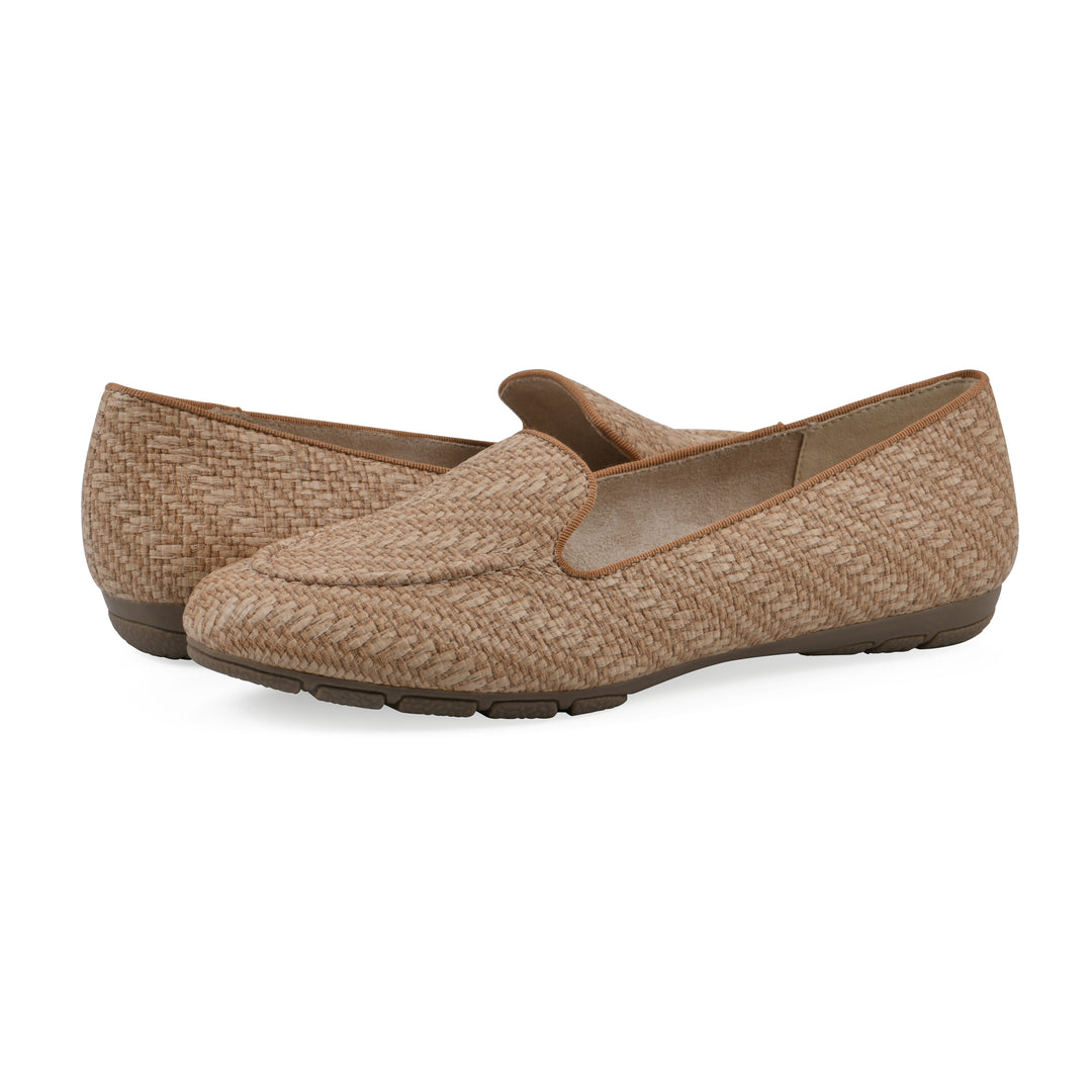 Gutsy Loafer - Tan Raffia