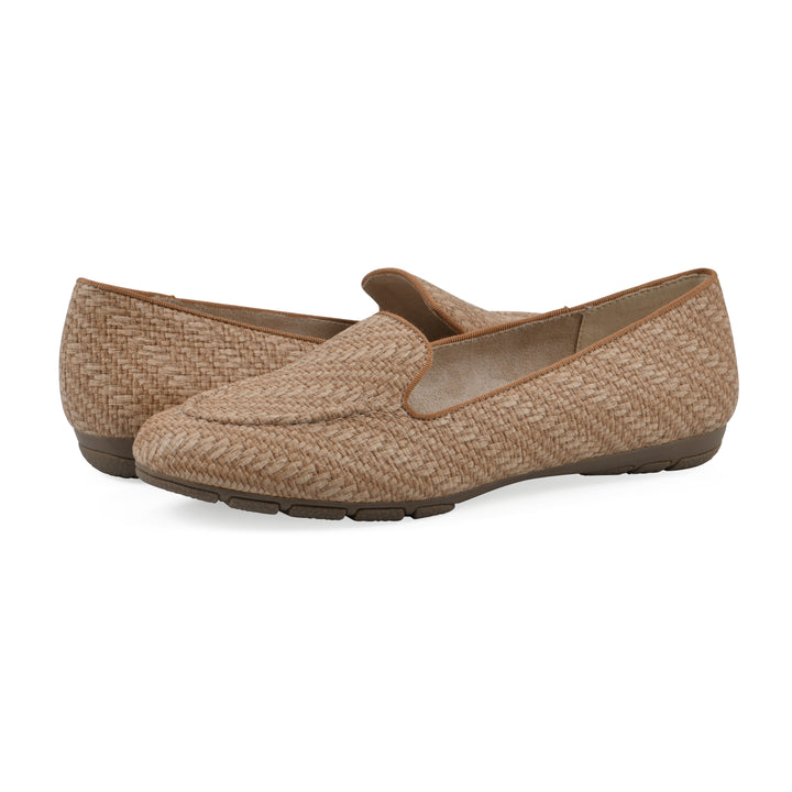 Gutsy Loafer - Tan Raffia