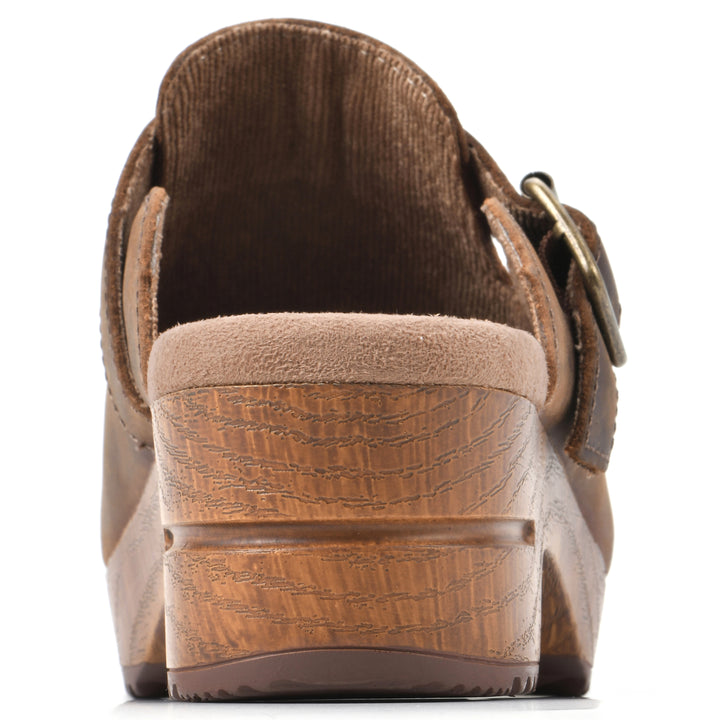 Behold Clog