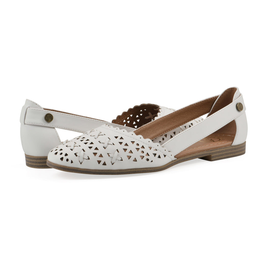 Nobler Flat - White Faux Leather