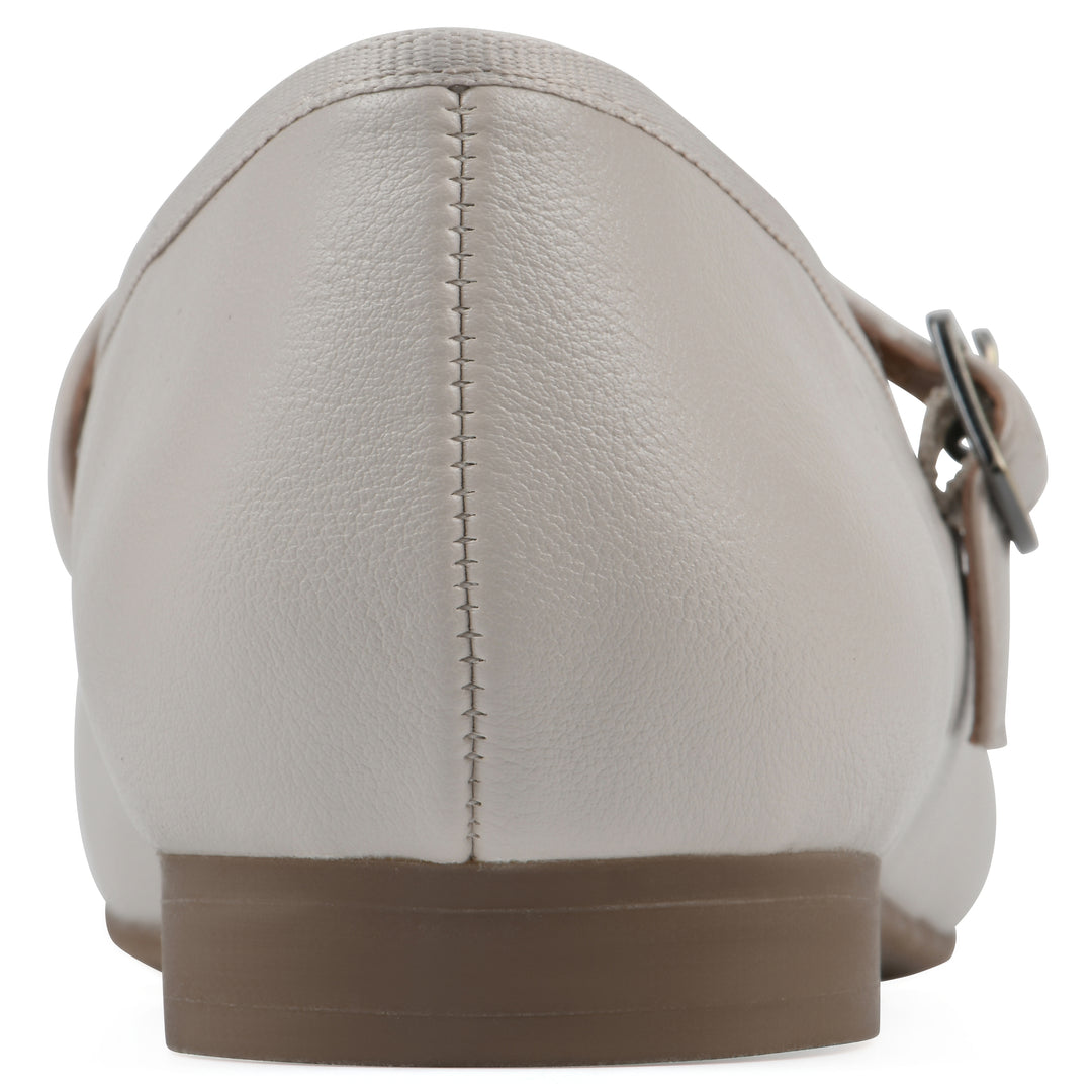 Boch Flat - Eggshell Faux Leather